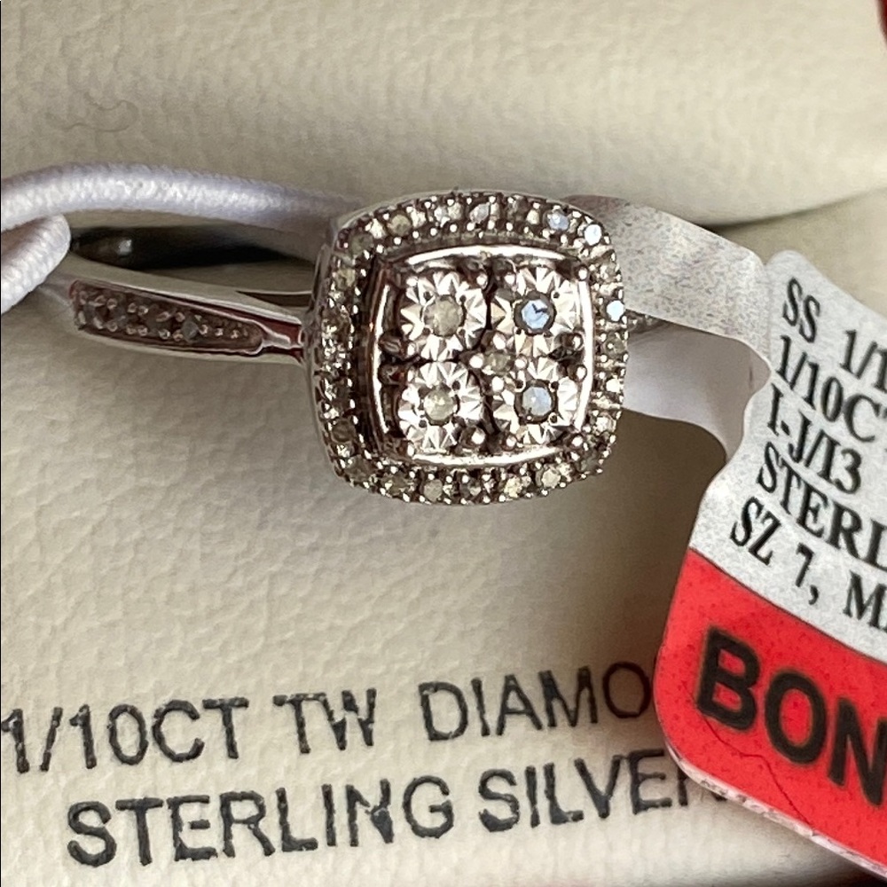 Women's Silver Diamond Ring